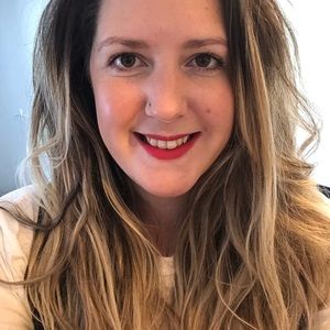 Meet your Posher, Holly